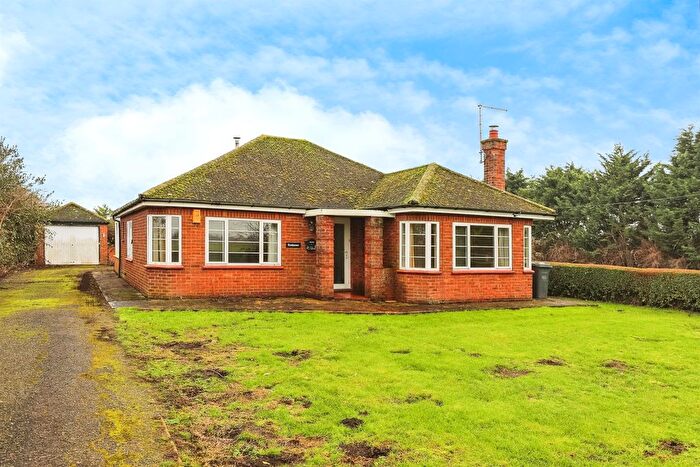 3 Bedroom Detached Bungalow For Sale In The Hollow, Ramsey, Huntingdon, PE26