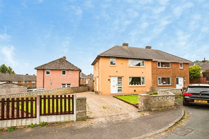 3 Bedroom Semi-Detached House For Sale In Woodbrook Avenue, Halifax, HX2