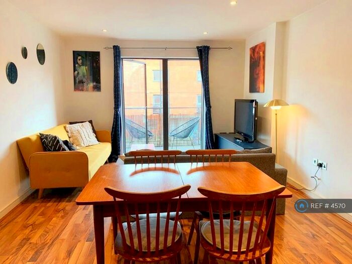 2 Bedroom Flat To Rent In Kings Quarter, King&rsquo;S Cross, London, N1