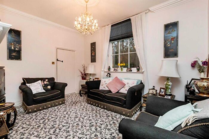 2 Bedroom Detached House For Sale In Copped Hall Estate, Upshire, CM16