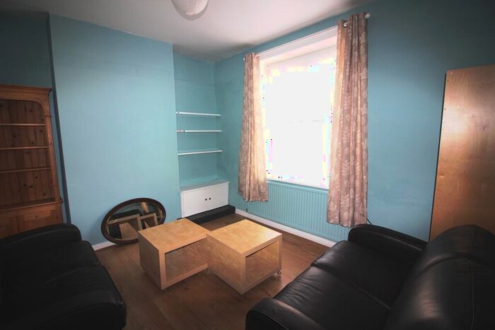 3 Bedroom Terraced House To Rent In Cecil Street, Splott, CF24