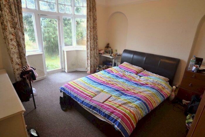 2 Bedroom Flat To Rent In **&#;pppw Excluding Bills** Flat, Albert Road, Nottingham, NG2