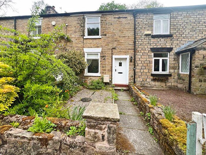 2 Bedroom Cottage For Sale In Barrow Bridge Road, Barrow Bridge, BL1