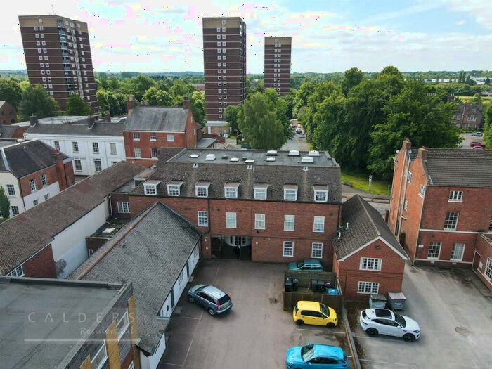 2 Bedroom Apartment For Sale In The Whitehouse, Tamworth, B79