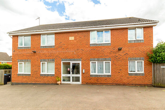 2 Bedroom Flat For Sale In High Street, Burton Latimer, Kettering, NN15