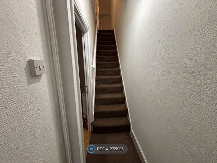 3 Bedroom Terraced House To Rent In Southampton Road, Northampton, NN4