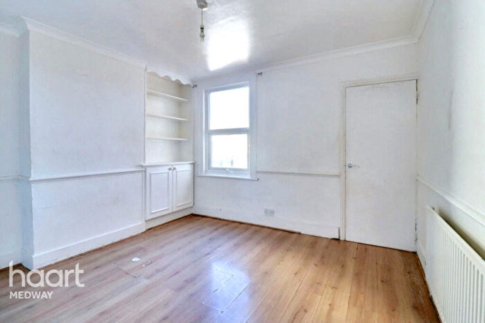 2 Bedroom Terraced House For Sale In Richard Street, Rochester, ME1