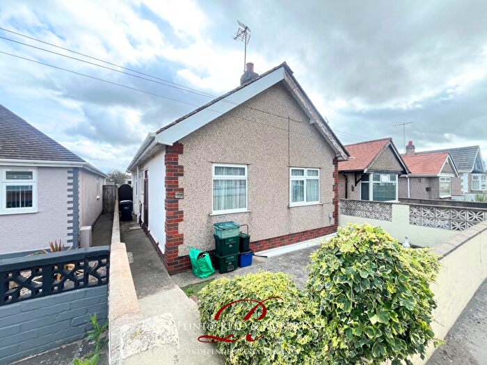 3 Bedroom Detached Bungalow For Sale In St. Asaph Avenue, Kinmel Bay, Rhyl, LL18