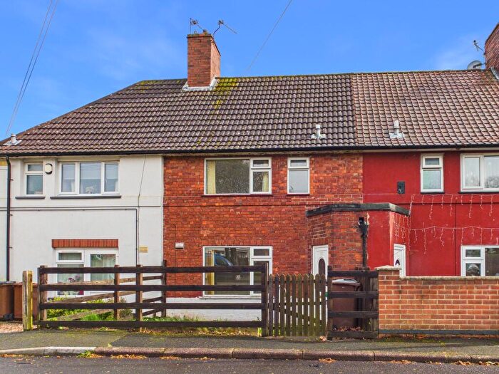 3 Bedroom Terraced House For Sale In Anstey Rise, Nottingham, NG3