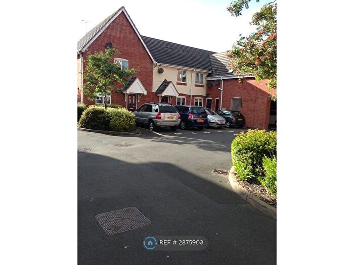 2 Bedroom Terraced House To Rent In Vernon Court, Birmingham, B16