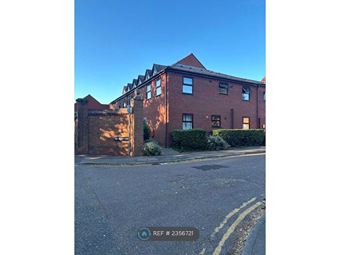 2 Bedroom Flat To Rent In Church View, St. Neots, PE19
