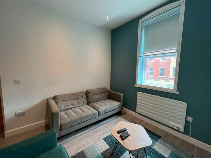 2 Bedroom Apartment To Rent In Huttons Buildings, West Street, Sheffield, S1