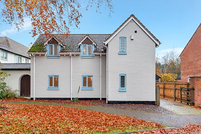 2 Bedroom Link Detached House For Sale In Chaveney Walk, Quorn, LE12