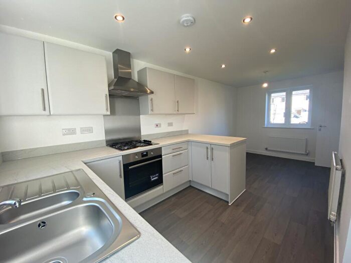 3 Bedroom House To Rent In Narcissus Way, Bristol, BS16