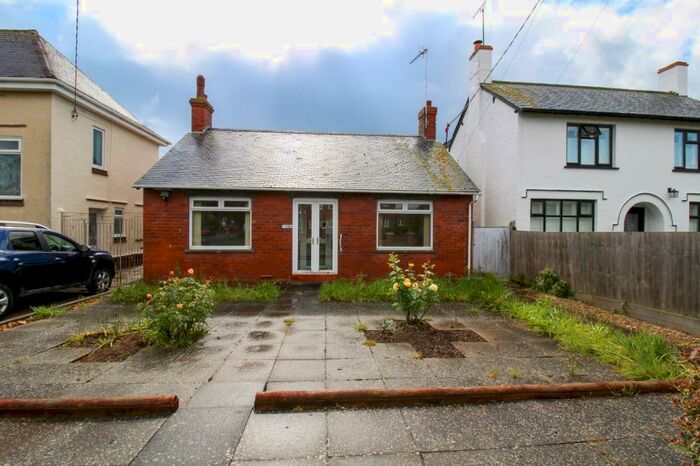 2 Bedroom Bungalow To Rent In Station Road, Long Buckby, Northampton, NN6