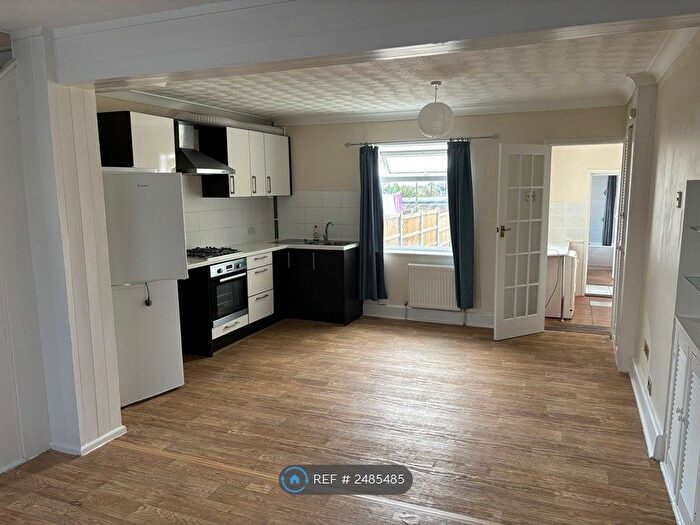 3 Bedroom End Of Terrace House To Rent In Main Road, Harwich, CO12