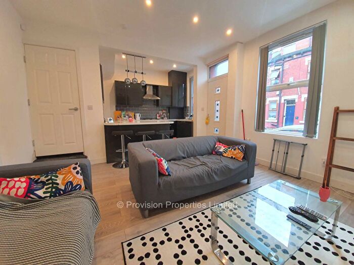 3 Bedroom Terraced House To Rent In Harold Walk, Hyde Park, Leeds, LS6