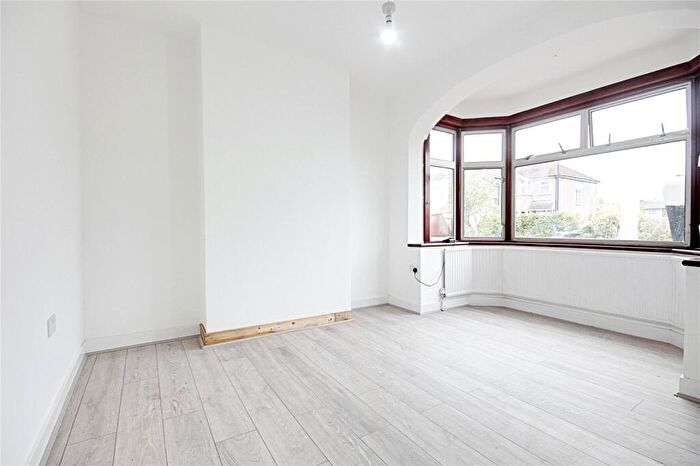 4 Bedroom Terraced House To Rent In Marrilyne Avenue, Enfield, EN3