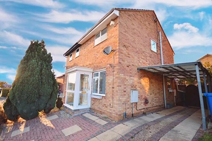 2 Bedroom Semi-Detached House To Rent In Lindisfarne Drive, Kettering, NN15