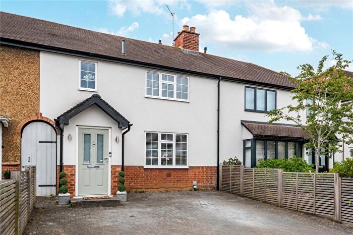 3 Bedroom Terraced House For Sale In Summer Road, Thames Ditton, KT7
