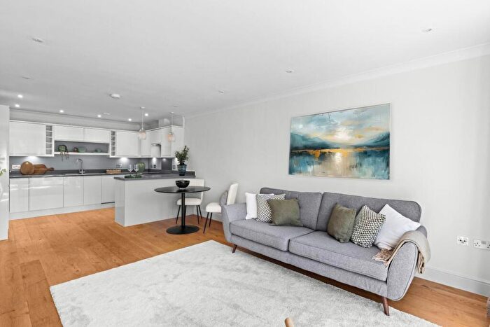 2 Bedroom Apartment For Sale In Whielden Street, Old Amersham, Buckinghamshire, HP7