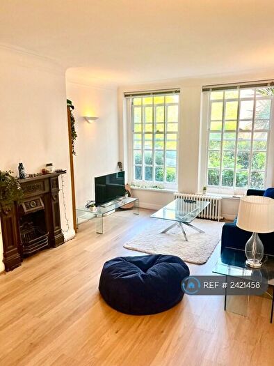 1 Bedroom Flat To Rent In Greenhill, London, NW3