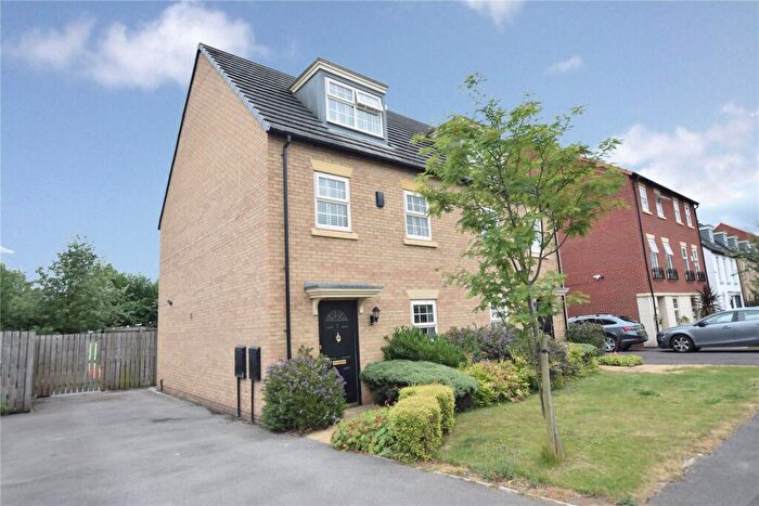 3 Bedroom Semi-Detached House To Rent In Renison Avenue, Leeds, West Yorkshire, LS15