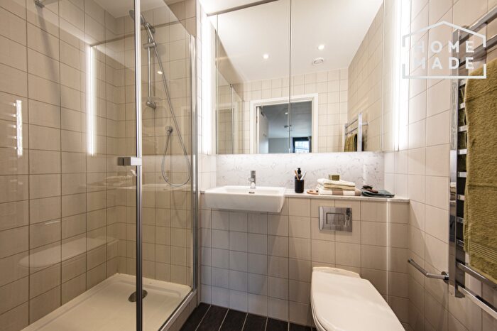 2 Bedroom Flat To Rent In Alameda, HA9