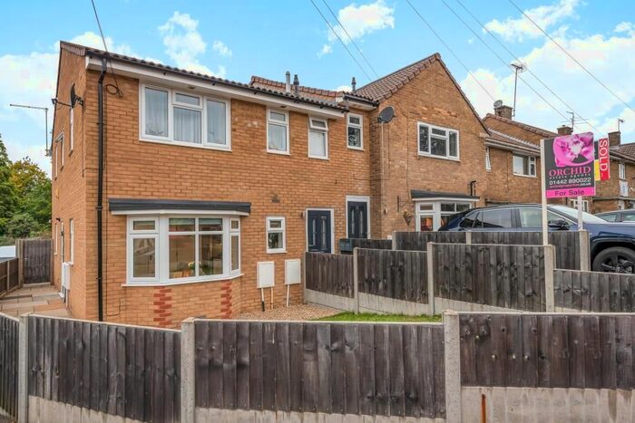 2 Bedroom Maisonette To Rent In Hemel Hempstead, Hertfordshire, HP2