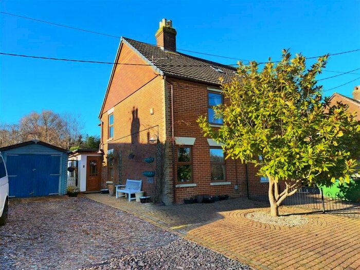 2 Bedroom Semi-Detached House For Sale In 'Hillside Cottages' Trampers Lane, North Boarhunt, PO17