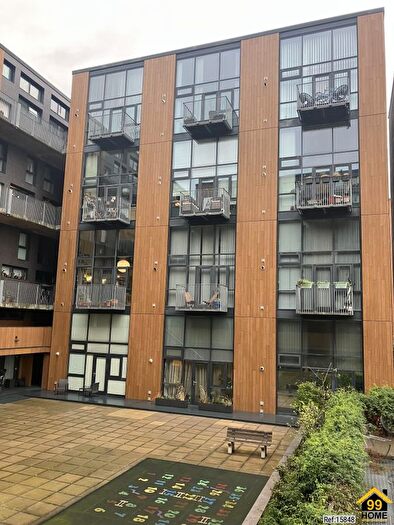 2 Bedroom Flat For Sale In Flat Issigonis House, Acton, London, W3