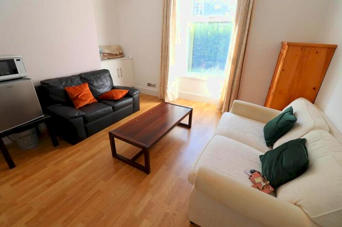 2 Bedroom Maisonette To Rent In Thomson Street, Ground Floor Right, AB25