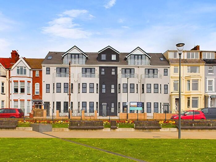 2 Bedroom Flat To Rent In Pembroke Terrace, Bridlington, YO15