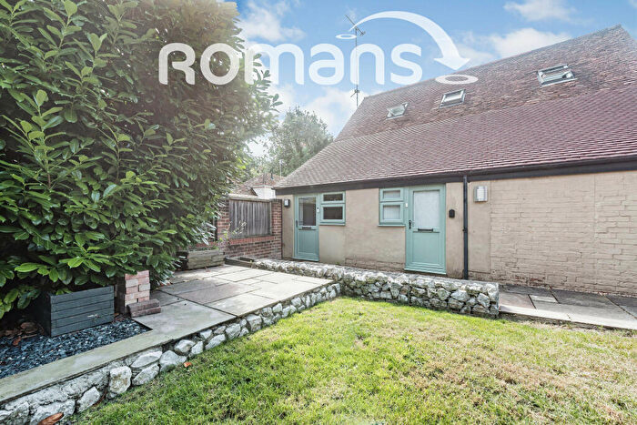 2 Bedroom Apartment To Rent In Calcot Barn Apartments, RG31