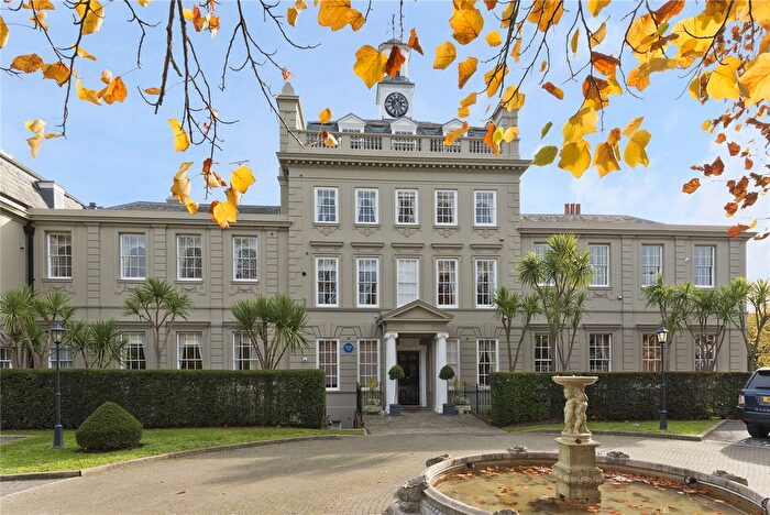 2 Bedroom Flat To Rent In Sandown House, High Street, Esher, Surrey, KT10
