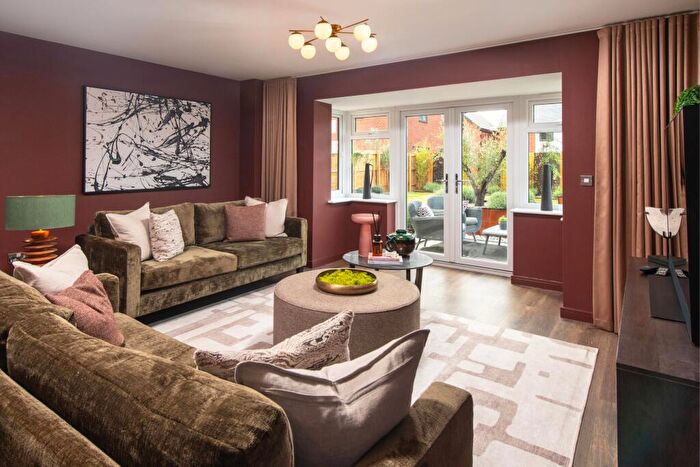 3 Bedroom Semi-Detached House For Sale In Whiteley Road, Ripley, DE5