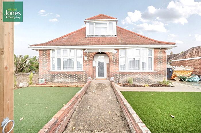 3 Bedroom Property To Rent In Upper Brighton Road, Sompting, Lancing, West Sussex, BN15