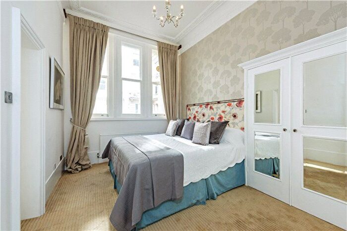 1 Bedroom Flat To Rent In Cornwall Gardens, South Kensington, London, SW7