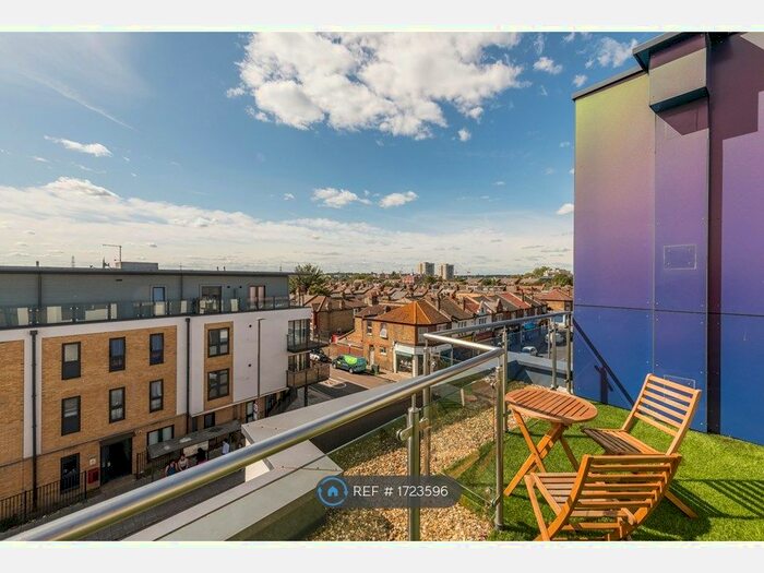 1 Bedroom Flat To Rent In Deepak House, London, SW17