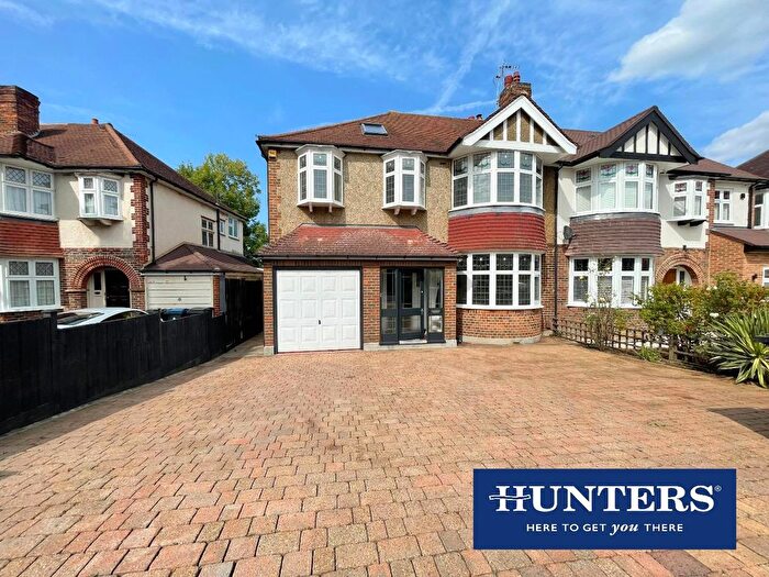 6 Bedroom Semi-Detached House To Rent In Highdown, Old Malden, Worcester Park, KT4