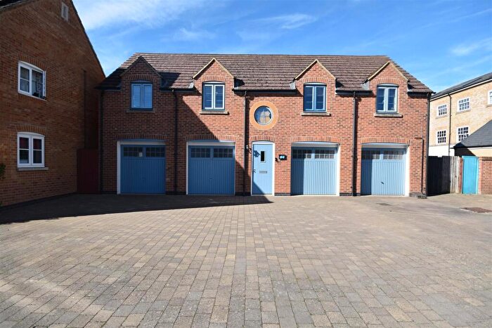 3 Bedroom Coach House To Rent In Southwick Mews, Corby, NN17
