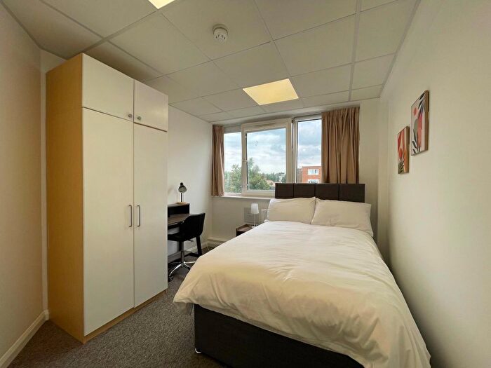 Studio To Rent In Room, Paris House, Hove, BN3