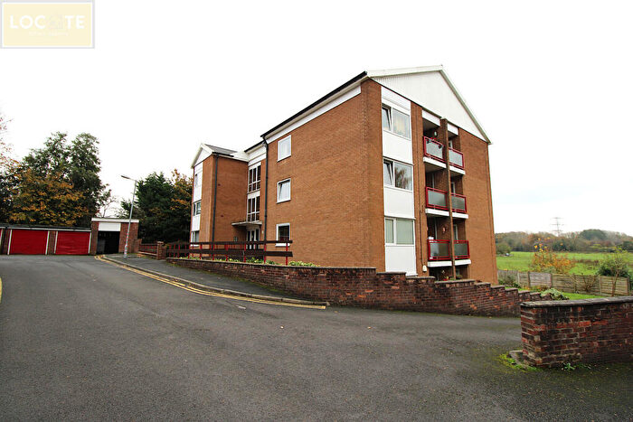 1 Bedroom Flat For Sale In Manor Park, Manor Avenue, Urmston, M41