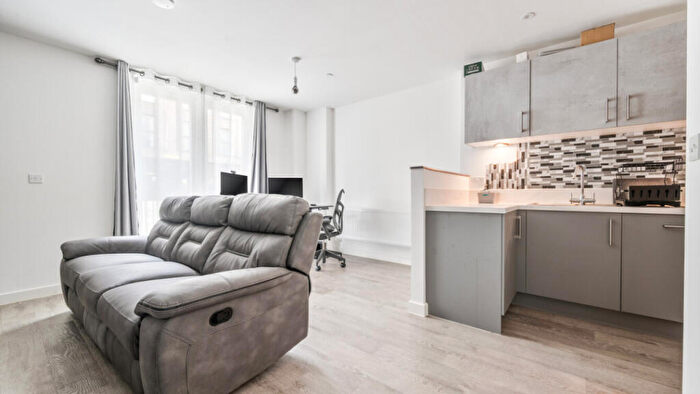 2 Bedroom Property For Sale In Palmer Street, Huntley Wharf, RG1