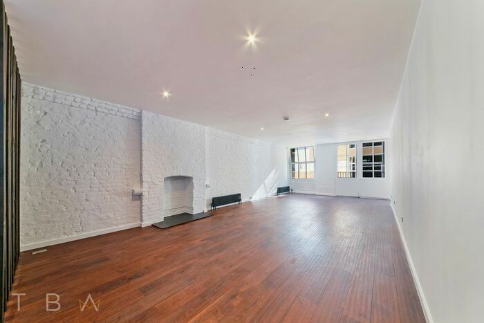 2 Bedroom Flat To Rent In Ravey Street, London, EC2A