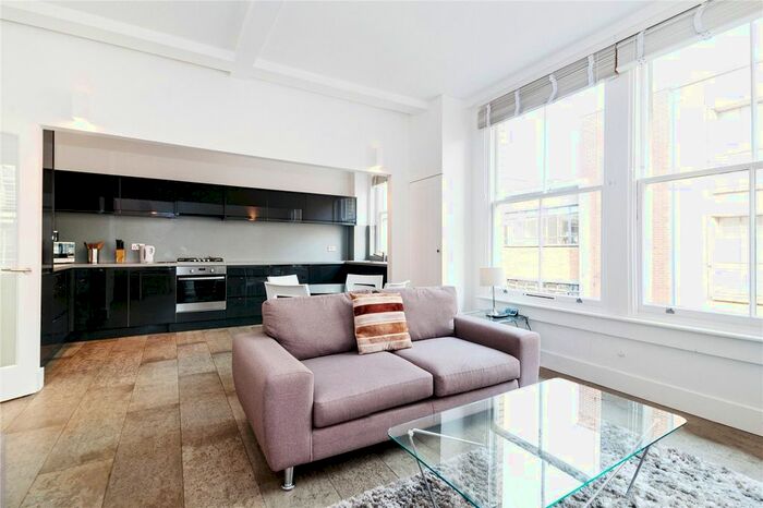 3 Bedroom Flat To Rent In Great Sutton Street, London, EC1V