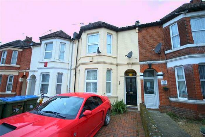Studio To Rent In Atherley Road (Ground Floor On Left Hand Side), Southampton, SO15