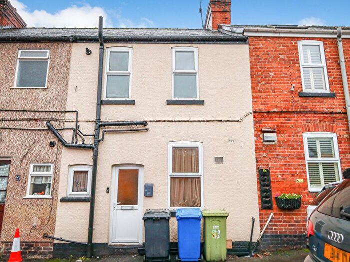 2 Bedroom Terraced House For Sale In Sunny Springs, Chesterfield, S41