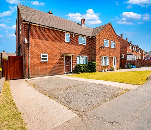 3 Bedroom Semi Detached House For Sale In Cornwall Avenue, Oldbury, B68