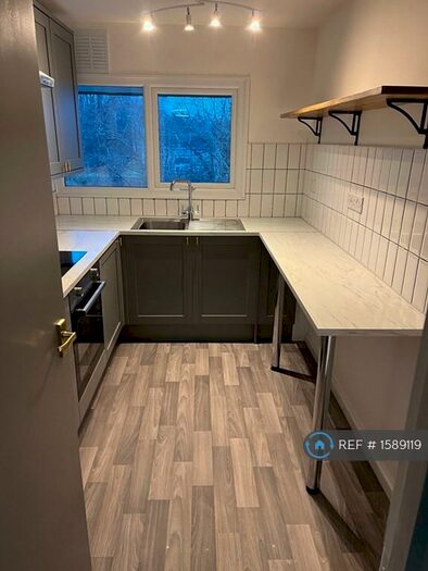 3 Bedroom Flat To Rent In Frenchay, Bristol, BS16